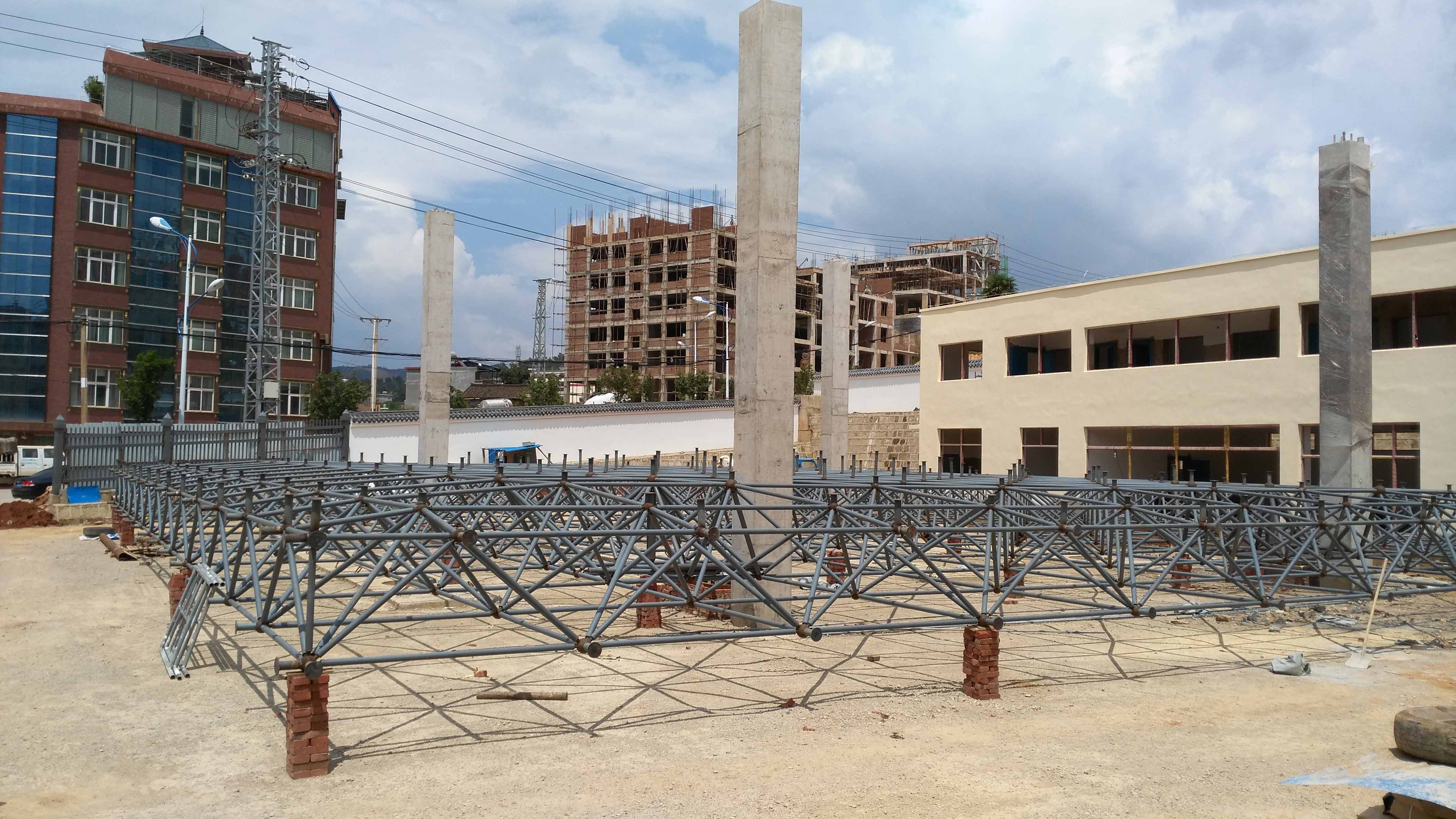 青铜峡小型加油站网架