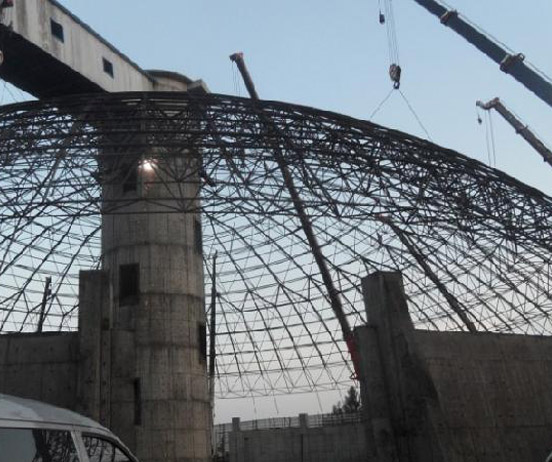 青铜峡网架分条或分块安装法